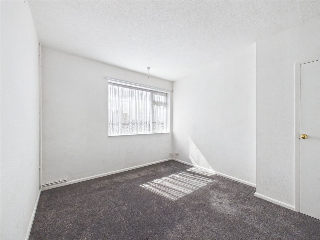 Property photo 3 of 7 Picture No. 04