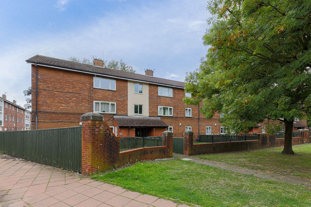 Property photo 1 of 13 External
