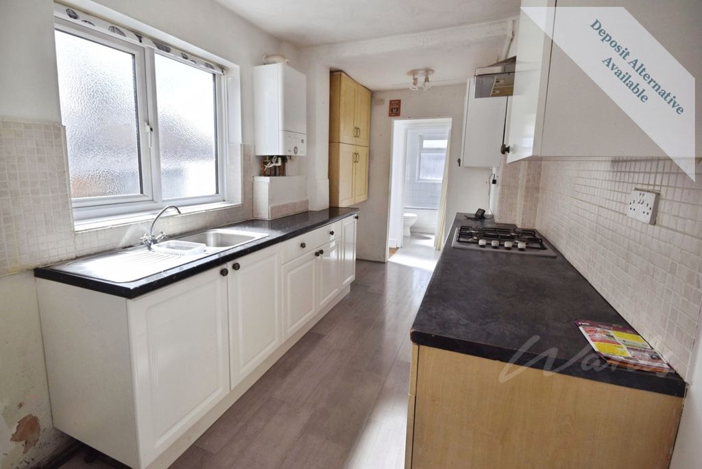 Property photo 3 of 8 Kitchener Kitchen