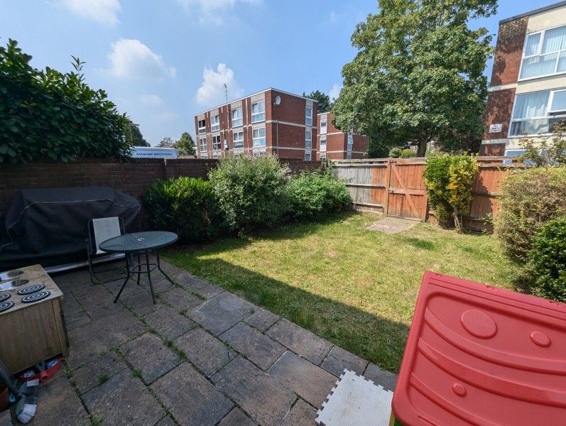 Property photo 2 of 10