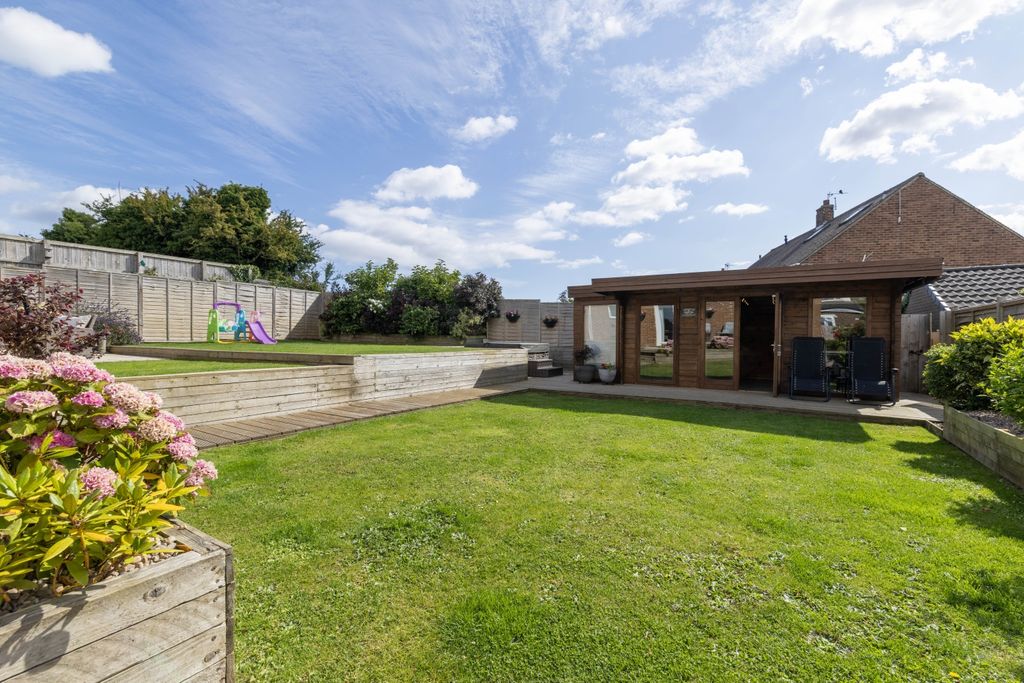 Property photo 2 of 34 Img_1692