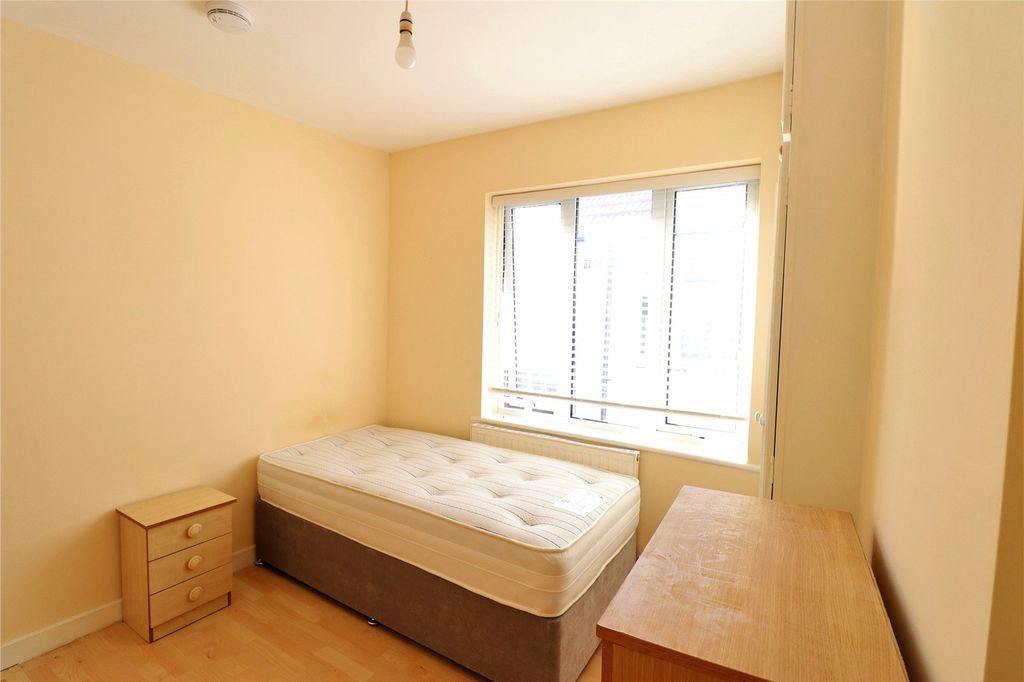 Property photo 1 of 5 Picture No. 04