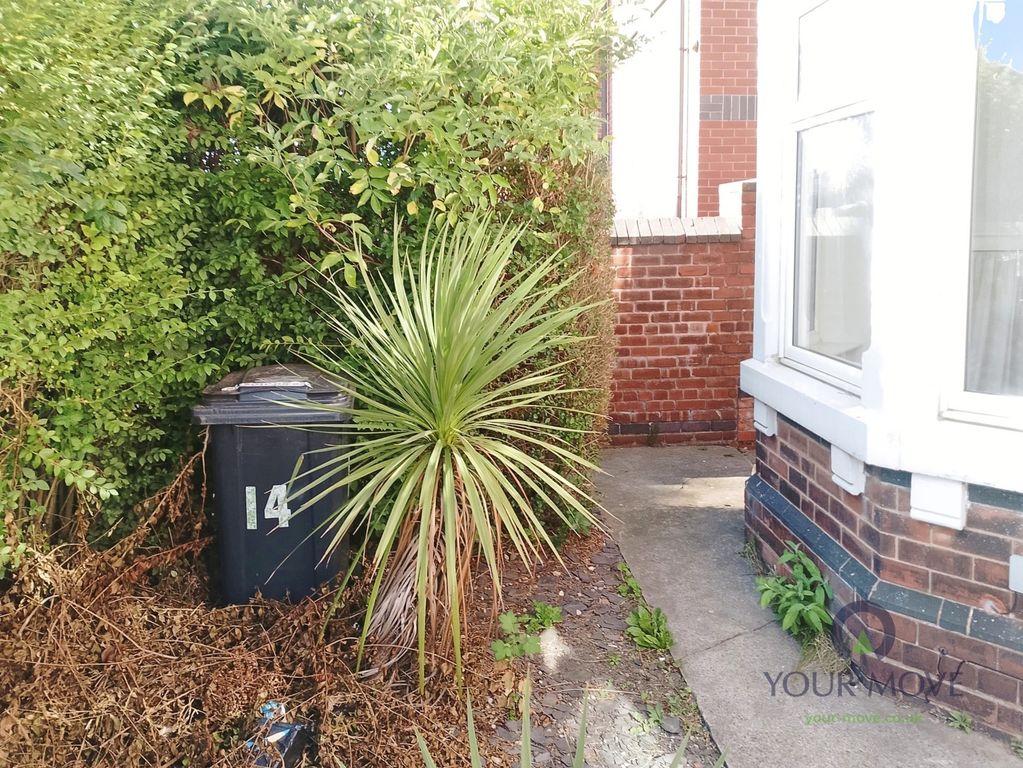 Property photo 3 of 11 Front Garden