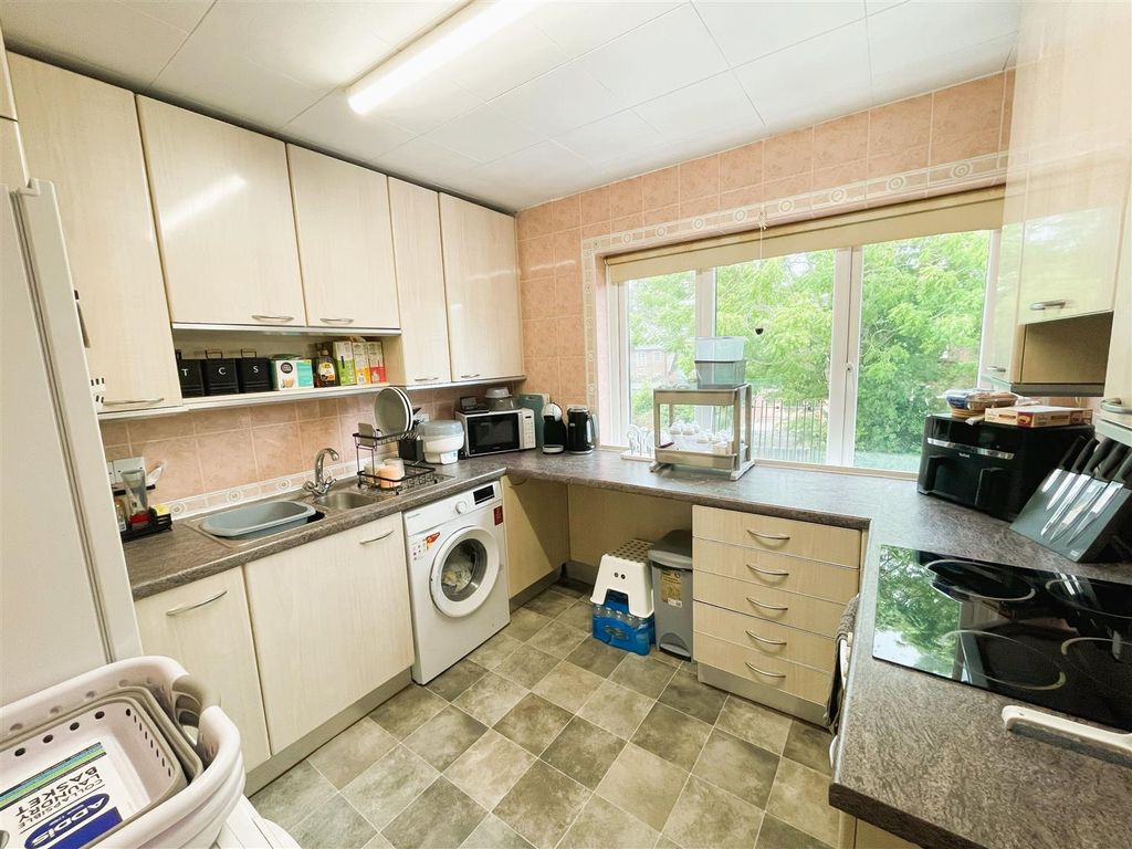 Property photo 3 of 8 3  .Jpg