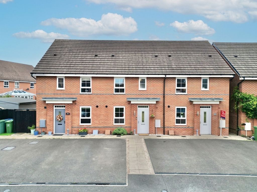Property photo 1 of 32