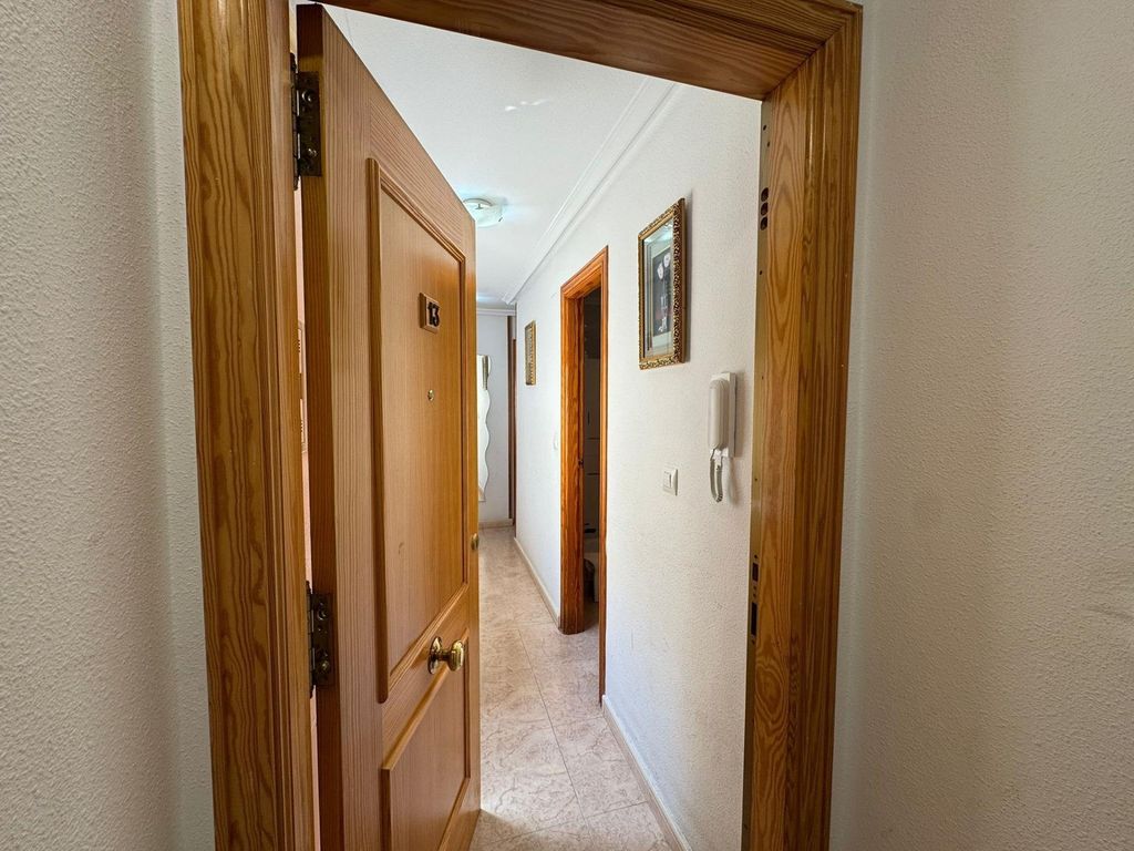 Property photo 2 of 30