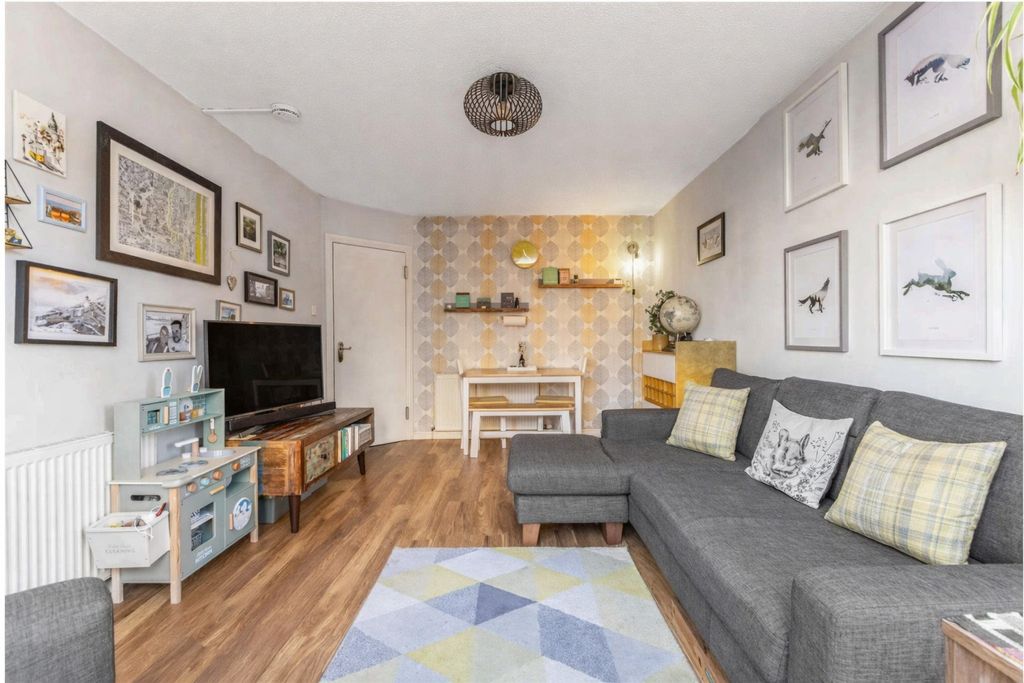 Property photo 3 of 12 Property Image 3