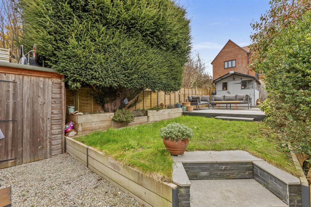 Property photo 2 of 16