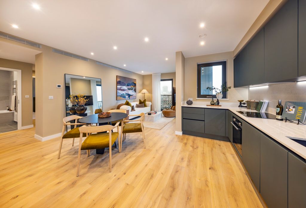 Property photo 2 of 16 Ebury 0125_021.Jpg