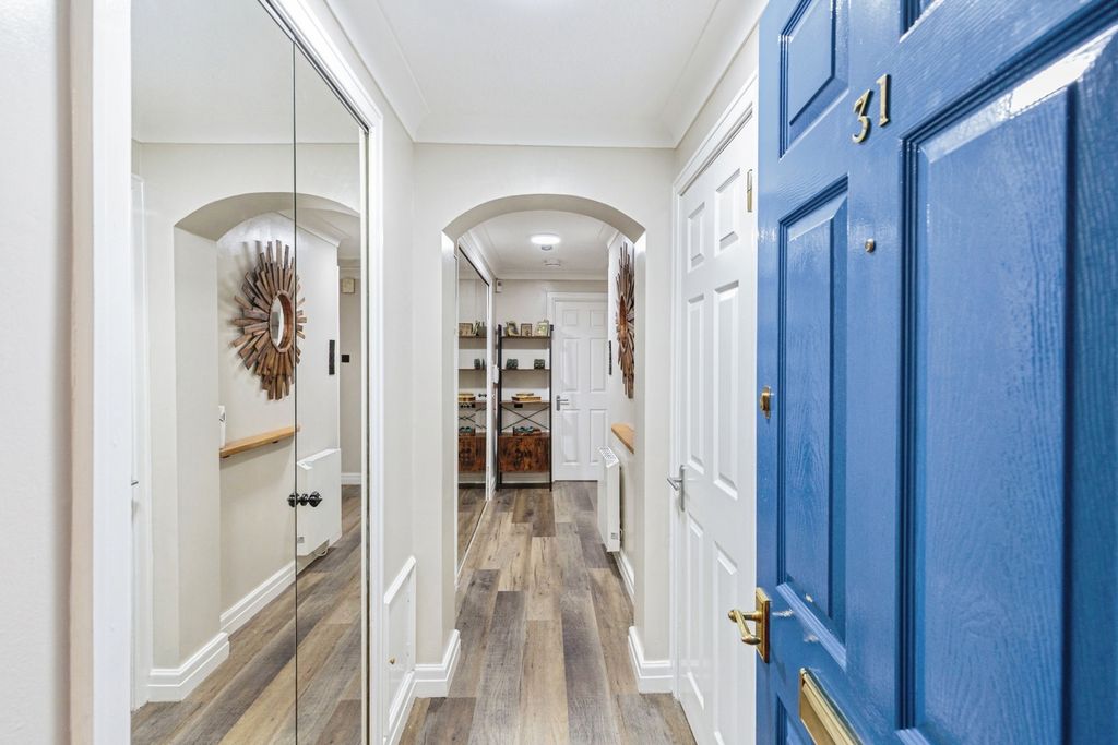 Property photo 2 of 13 Pbox-Img.Jpg