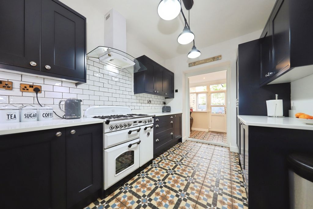 Property photo 2 of 13 Kitchen