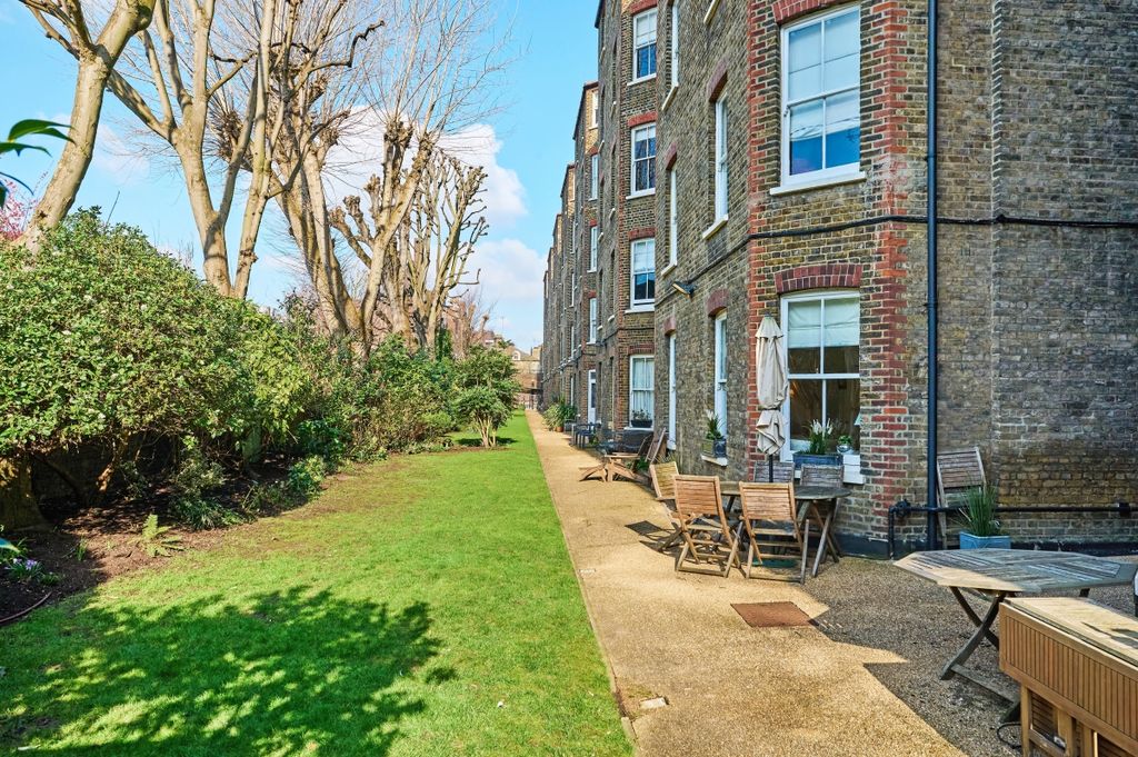 Property photo 2 of 22 Kfh_-_Albany_Mansion