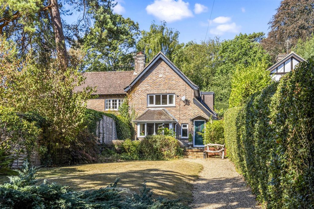 Property photo 1 of 20 Coopers Green, Sunnymead-011.Jpg