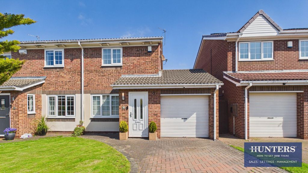 Property photo 1 of 19 External