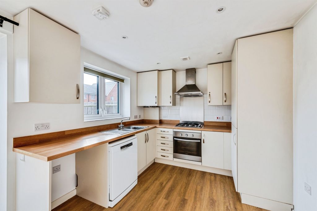 Property photo 2 of 16