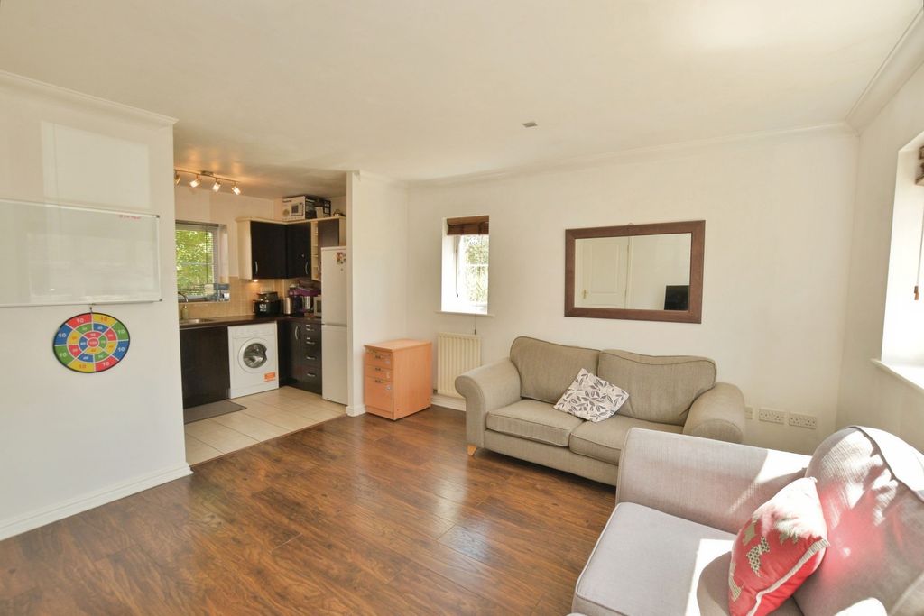 Property photo 3 of 11 Open Plan
