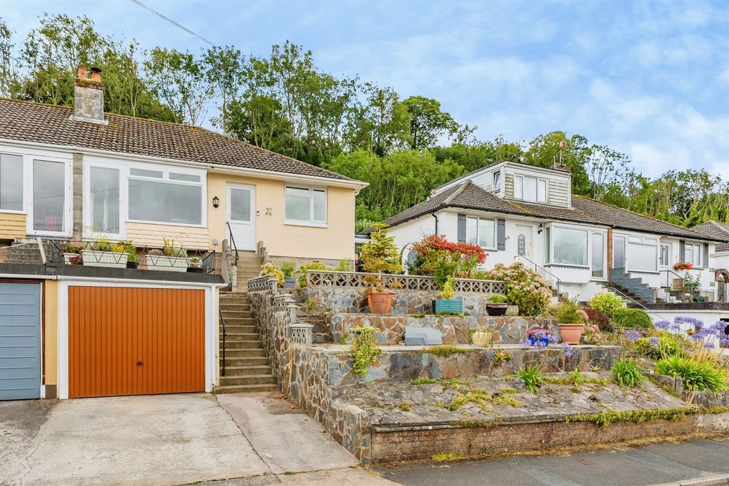 Property photo 1 of 29