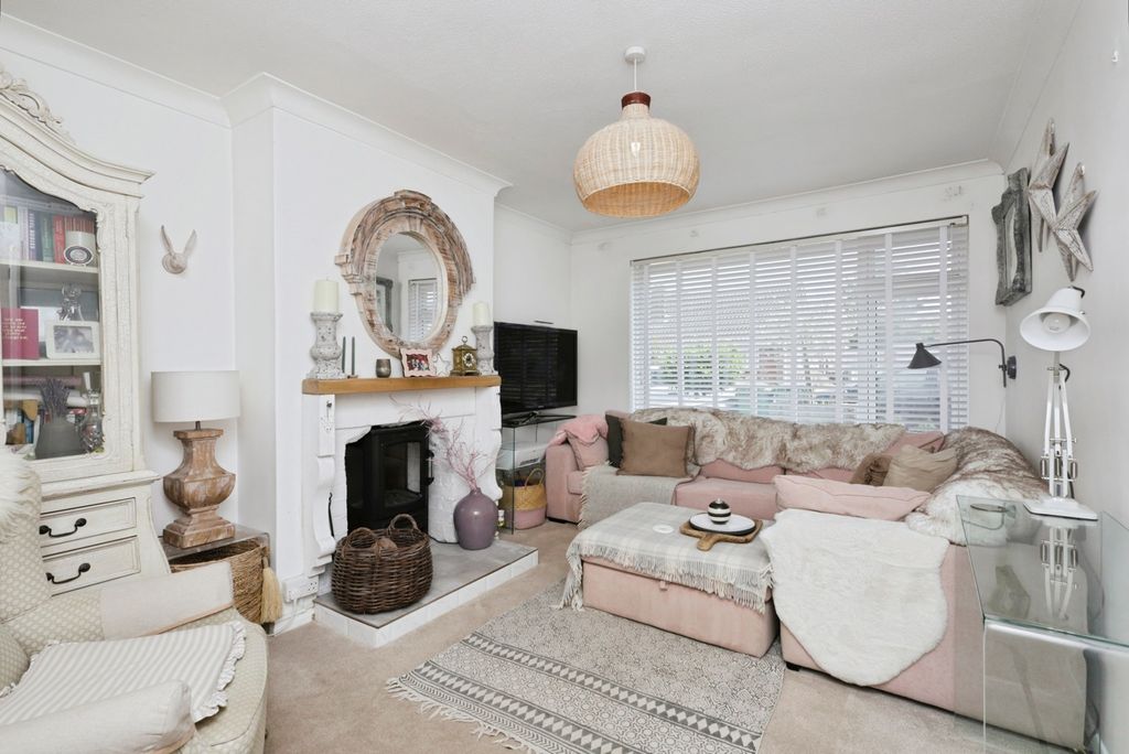 Property photo 3 of 18 Photo