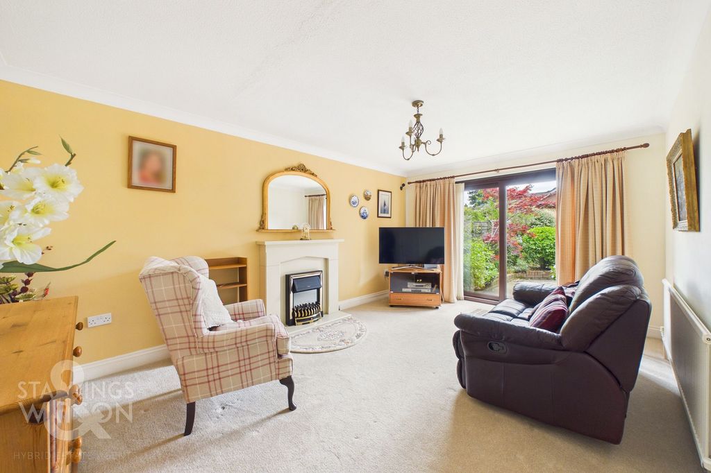 Property photo 2 of 22