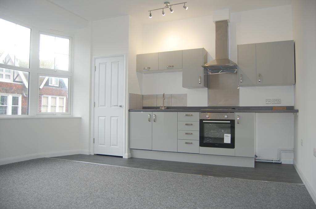 Property photo 1 of 5 Kitchen/Living Room