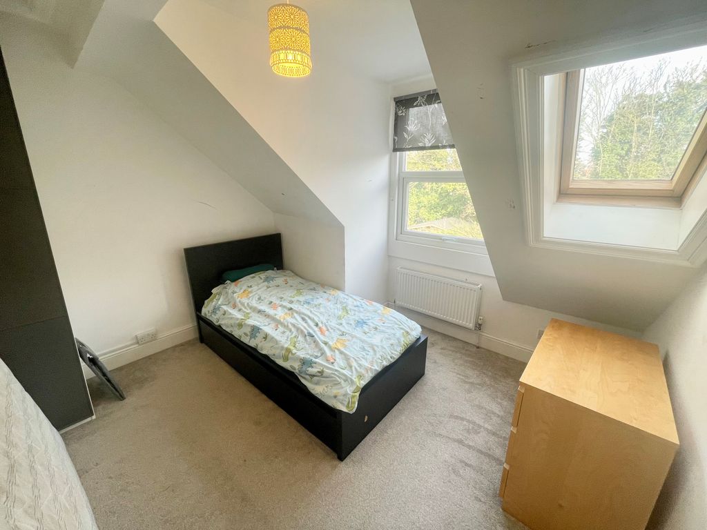 Property photo 3 of 8