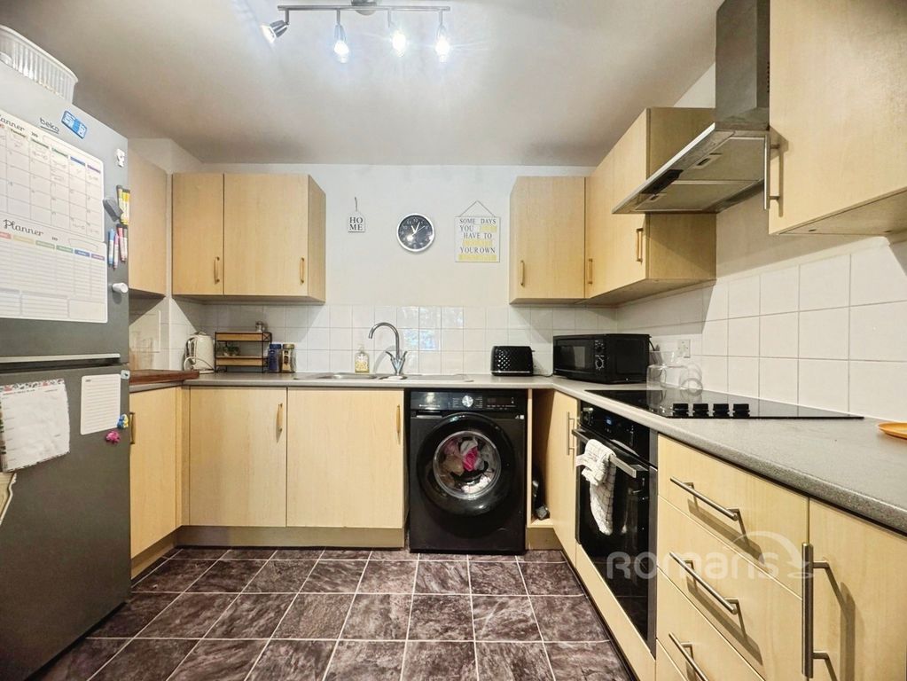 Property photo 2 of 8 Pbox-Img.Jpg