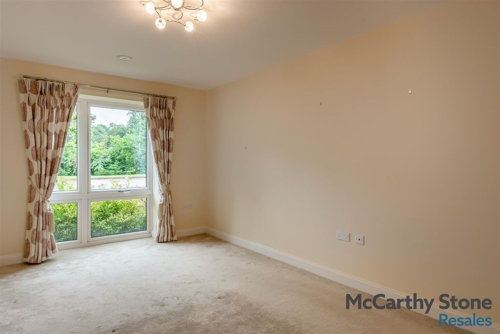 Additional image 13 of 2 bed flat for saleBarleythorpe Road, Rutland LE15