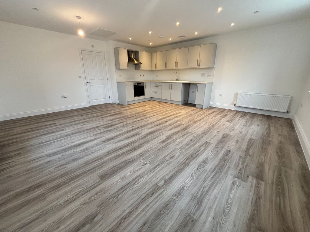 Property photo 3 of 13 Image