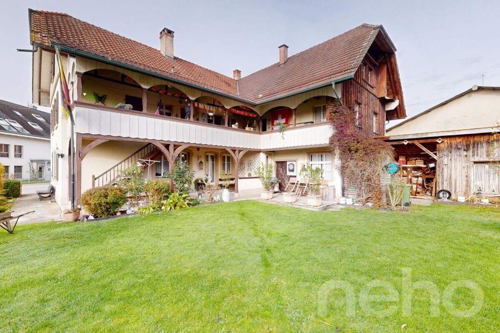 Property photo 1 of 12