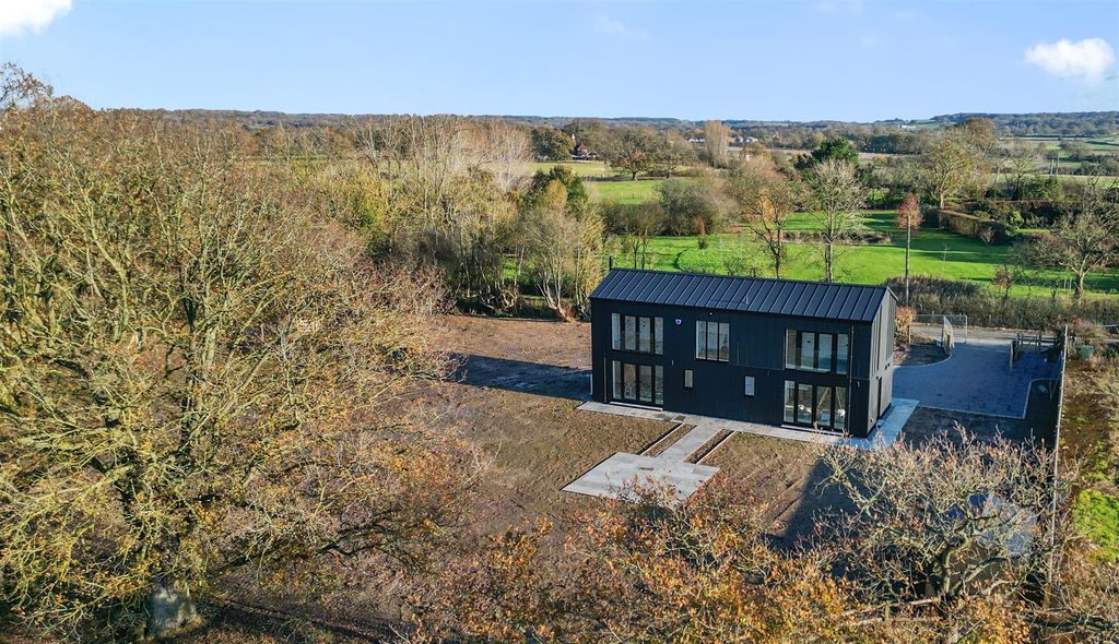 Property photo 1 of 21 The Haybarn External (12)
