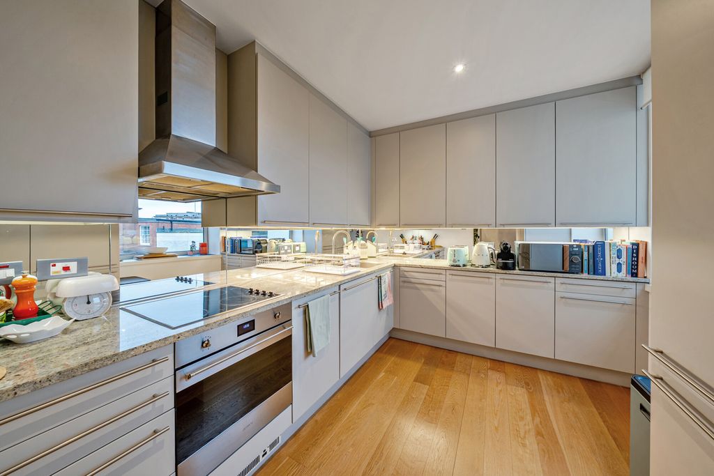 Property photo 2 of 26 Kitchen