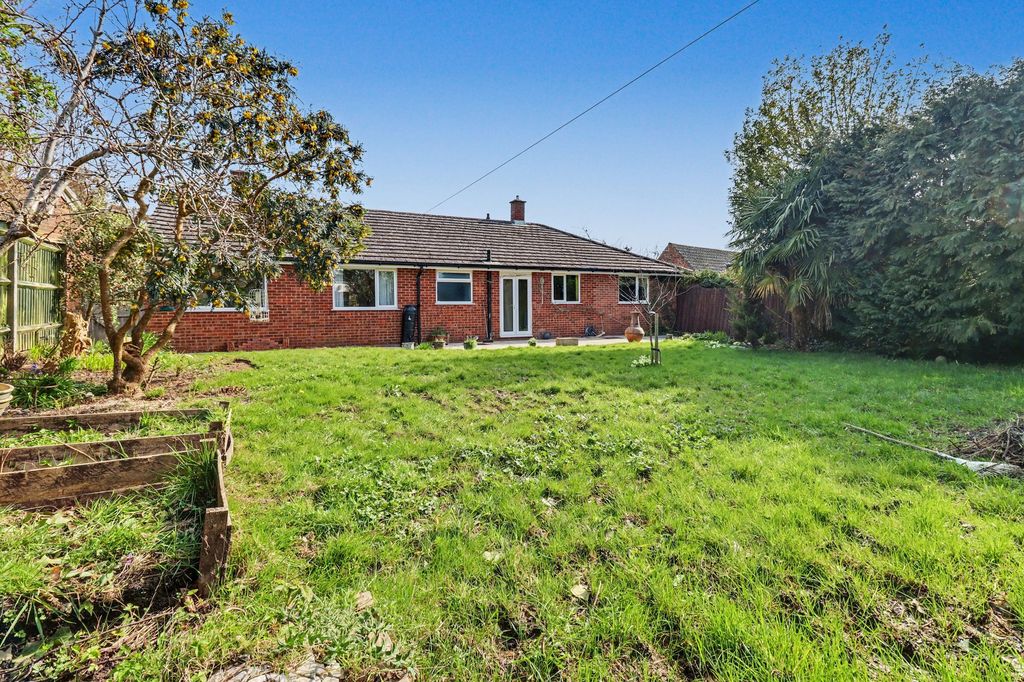 Property photo 3 of 20