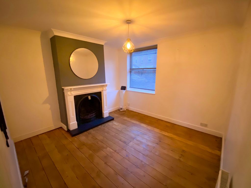 Property photo 2 of 12 Lounge_2