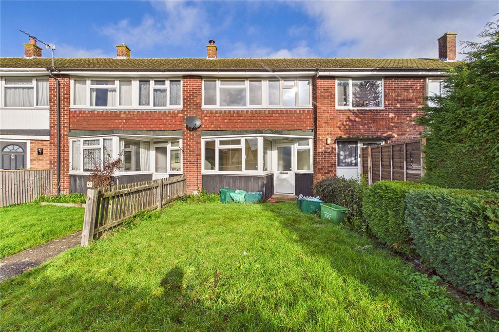 Property photo 1 of 16 Front Aspect