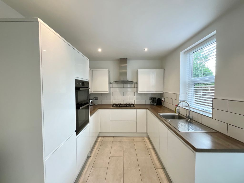 Property photo 3 of 23 Img_6532