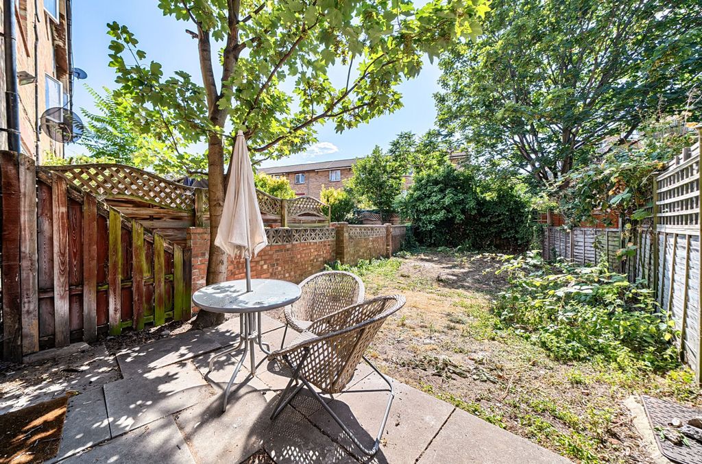 Property photo 3 of 18