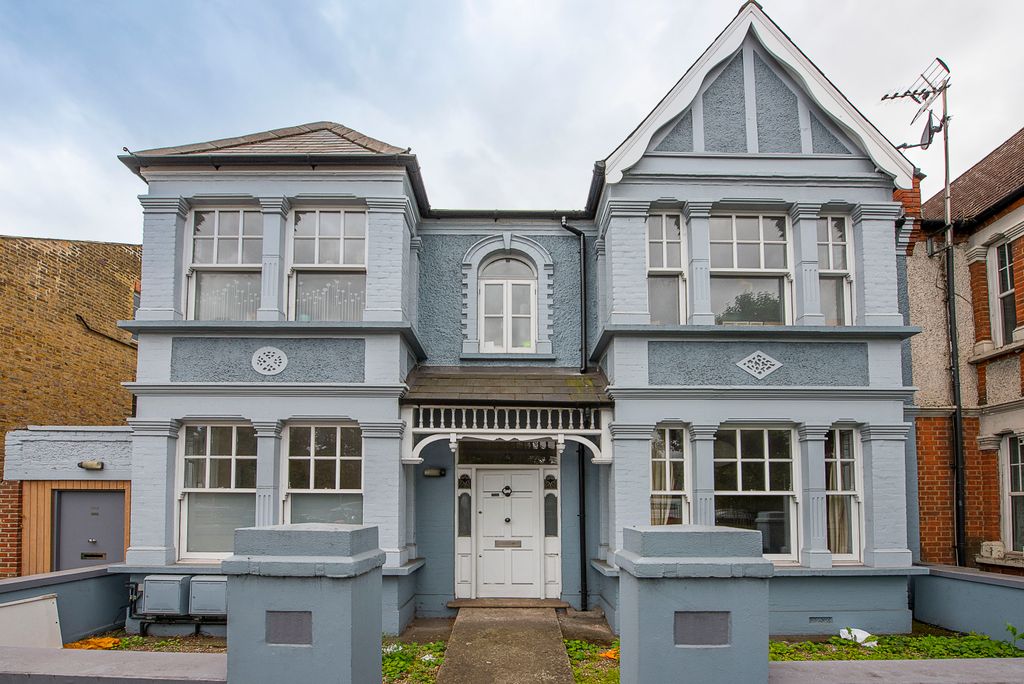 Property photo 1 of 13