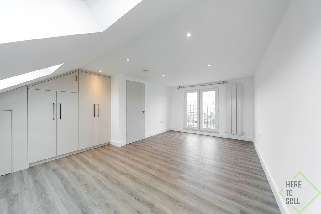 Property photo 2 of 14 1-8
