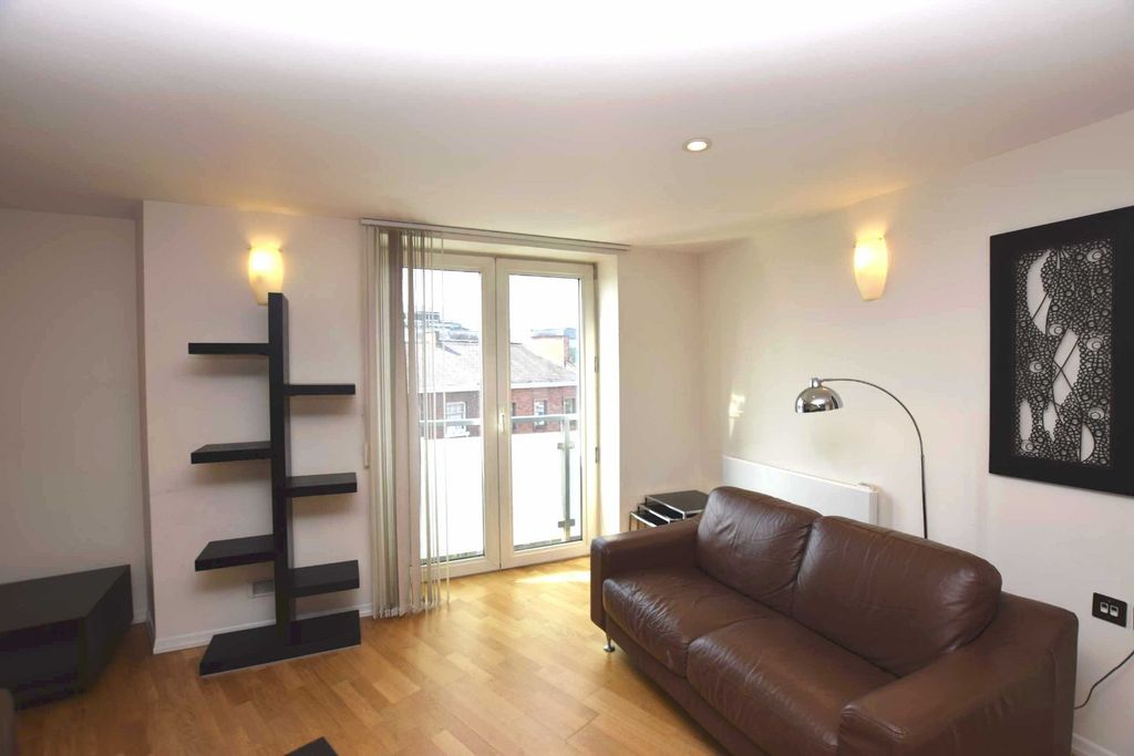 Property photo 3 of 8 Picture No. 04