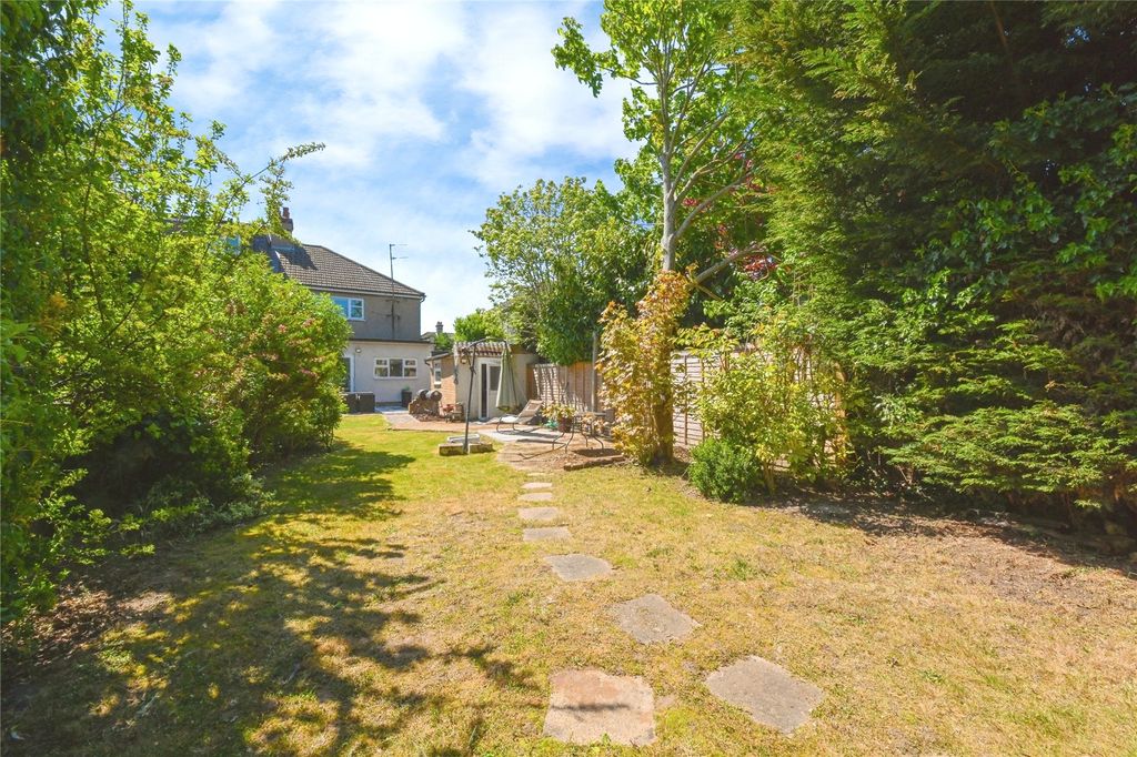Property photo 1 of 12 Garden