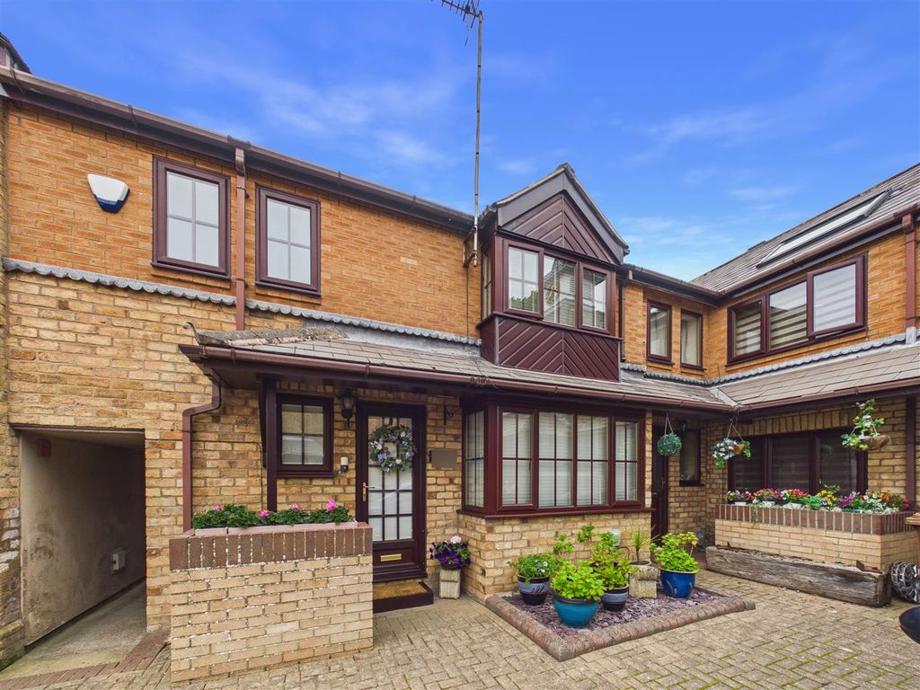 Property photo 1 of 11 Ae2A0F26412B4447B264Ae5B85Bdc599_100_Cam05451G0-Pr