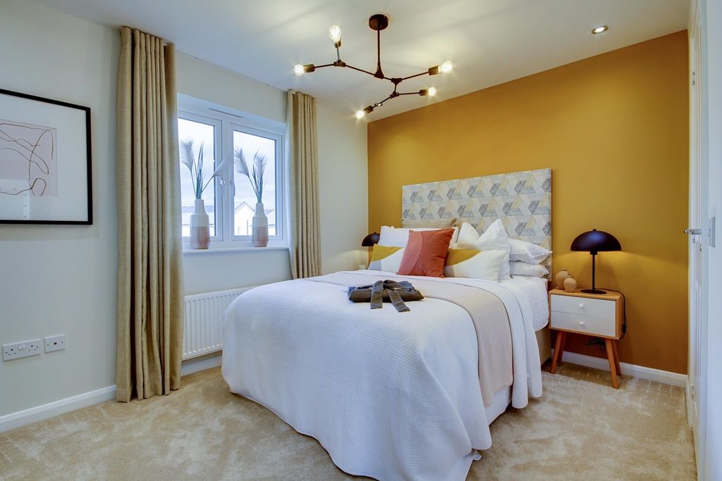 Property photo 1 of 12 Main Bedroom With Space For Wardrobes