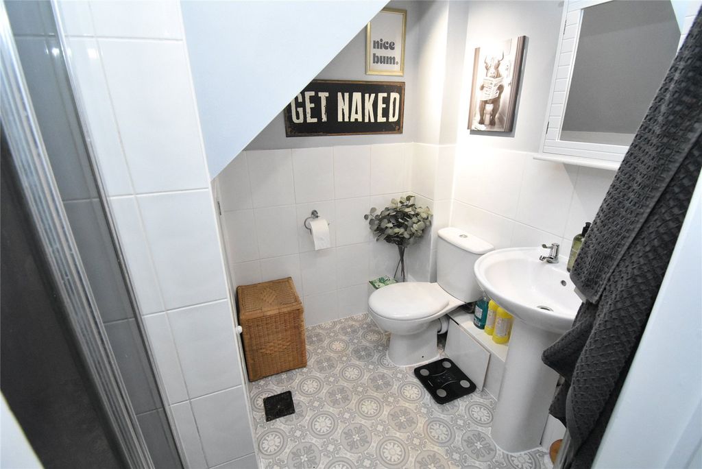 Additional image 7 of 5 bed detached house for saleWest Hill, Dunstable, Bedfordshire LU6