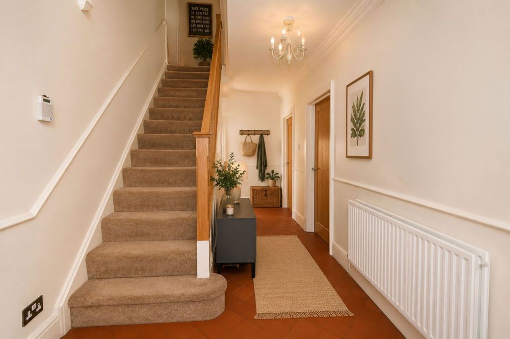Property photo 3 of 59