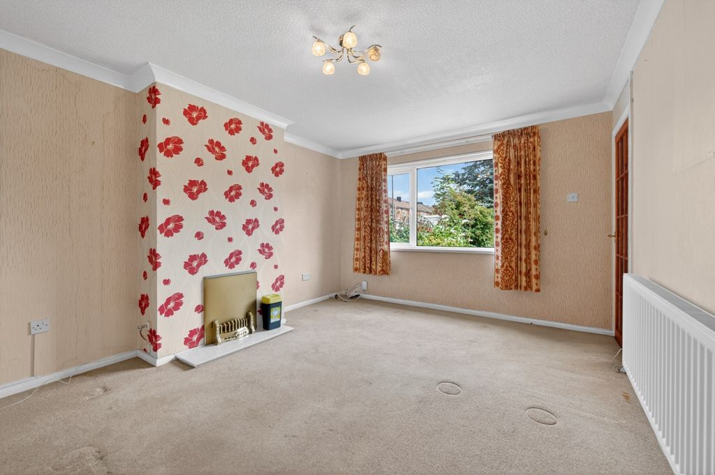 Property photo 3 of 18 5226427