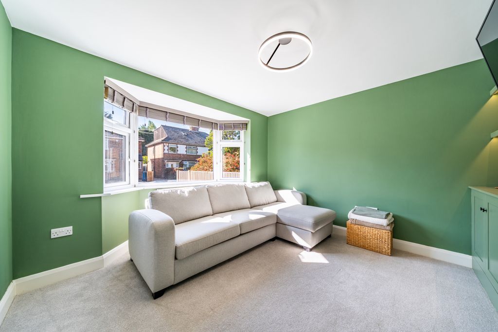 Property photo 3 of 19