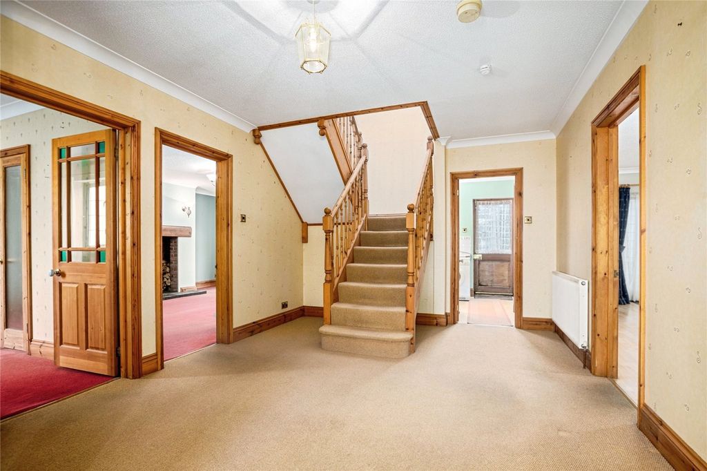 Property photo 2 of 32 Picture No. 49