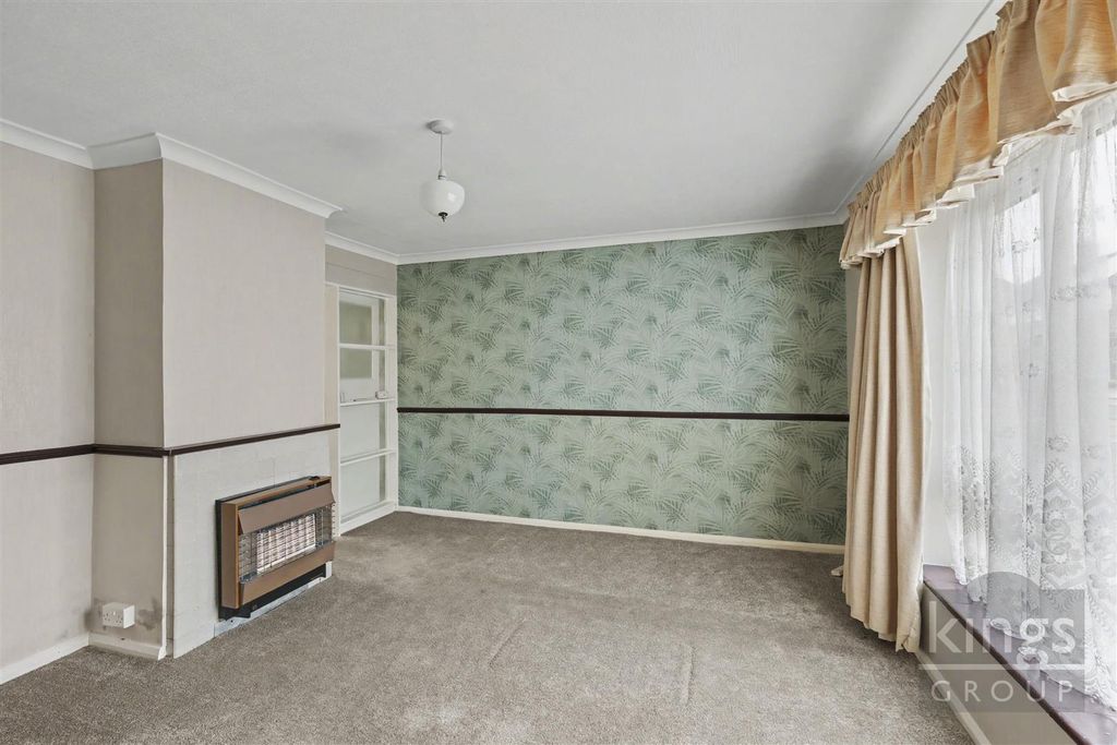 Property photo 2 of 21