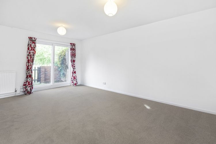 Property photo 1 of 9 301462