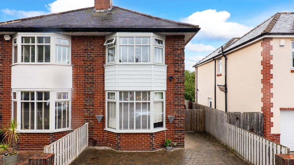 Property photo 1 of 23